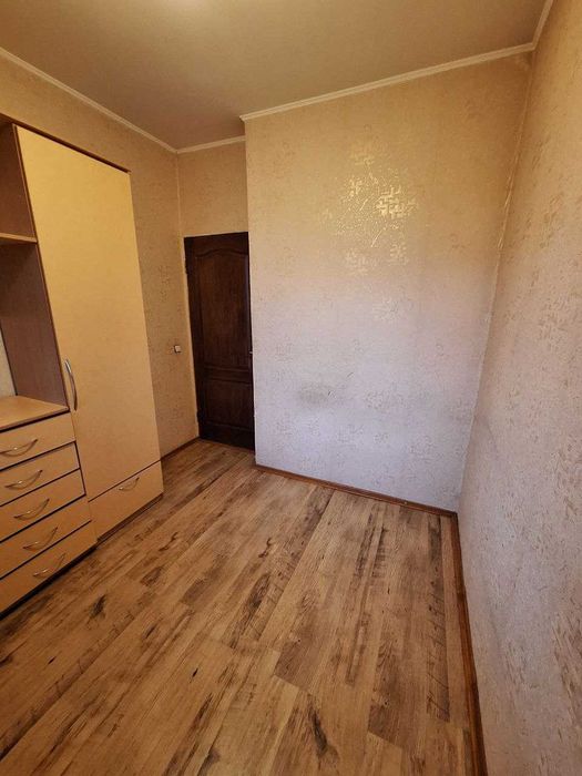 Продам 3 кімнатну квартиру по вул. Соборності (Доценка).єВідновлення.