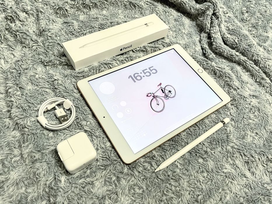 IPad 8 (128 gb) wi-fi, шикарное состояние! A2270