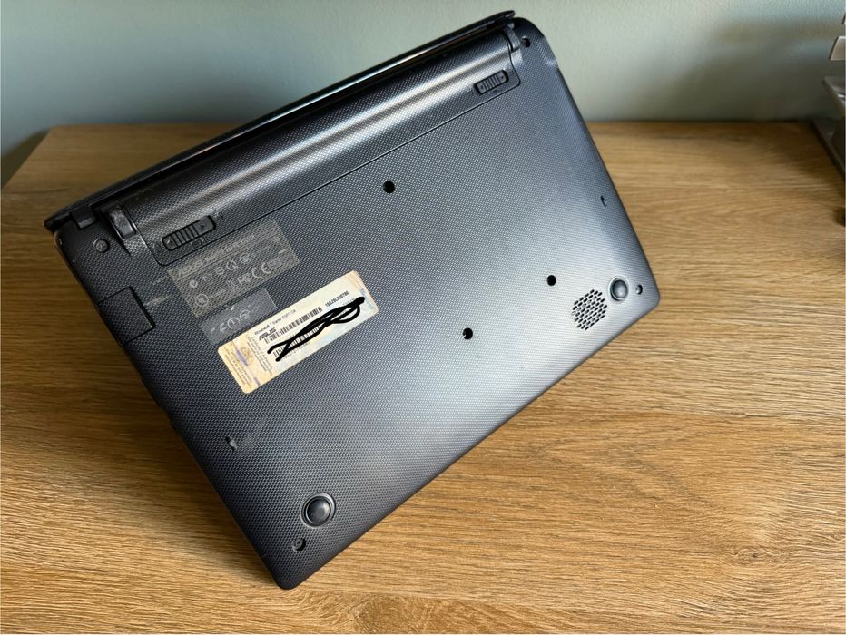 Asus X101ch notebook  retro gry laptop