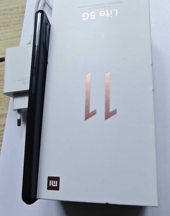 Xiaomi Mi 11 5G lite amoled 120 Hz pamięć 6/128Gb - jak NOWY