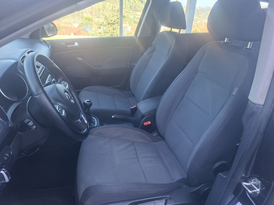 VW golf Vl 1.6tdi  (muito nova)