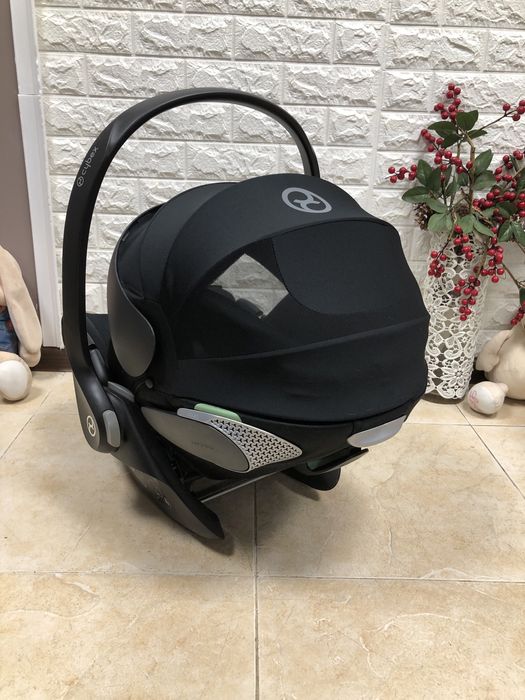 Автокрісло CYBEX Cloud T Plus i-Size Група 0+ (0-13 кг) автолюлька