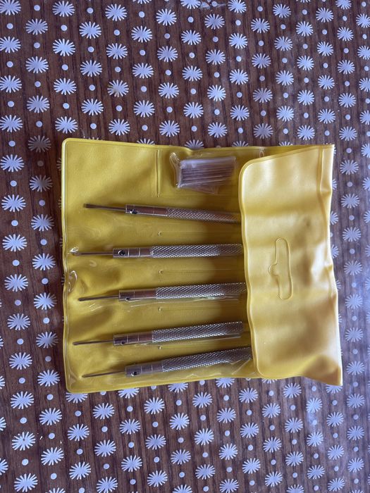 Набор часовых отверток 5 штук 0.8-1.6mm в футляре