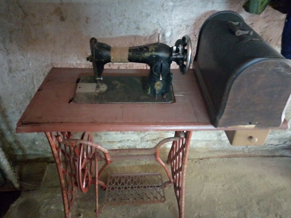 Швейная машинка ПМЗ