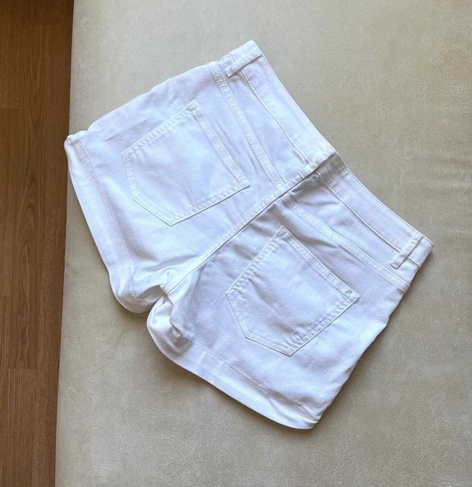 Білі шорти h&m hm белые шорты