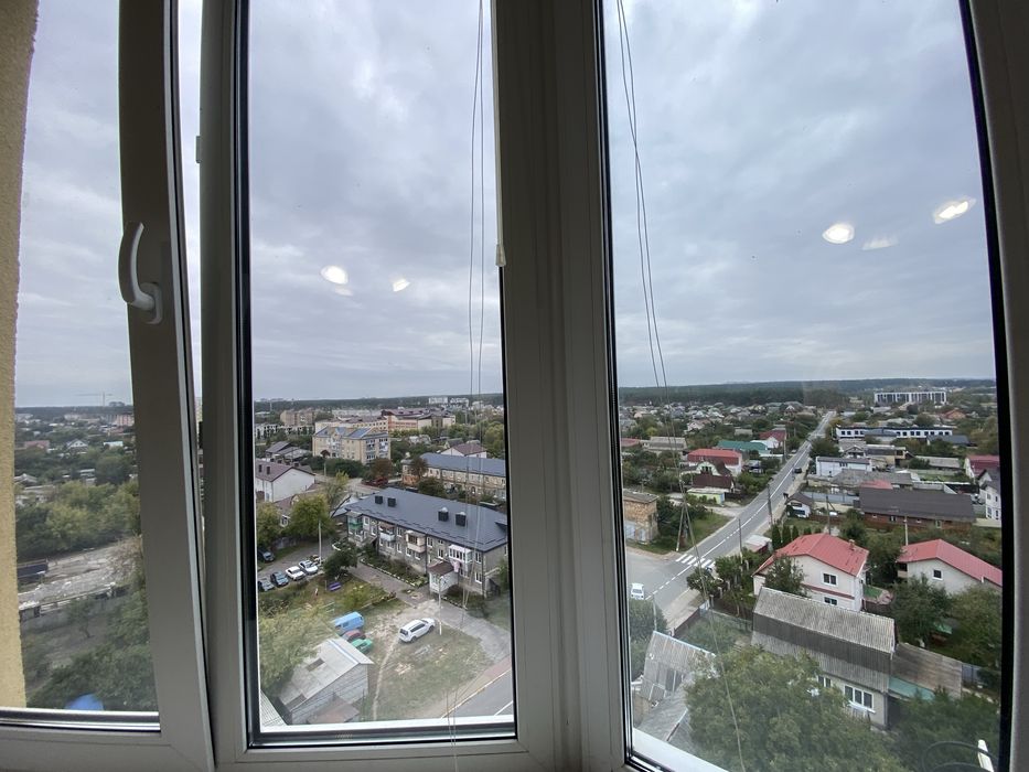 Здам велику однокімнатну квартиру  в центрі Гостомеля, біля школи,газ