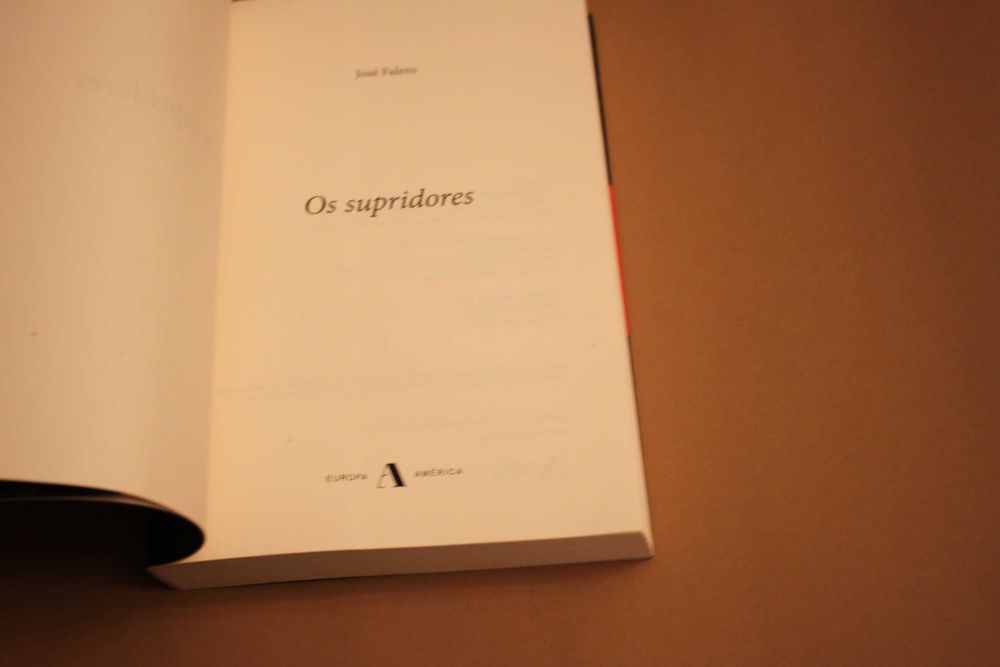 ' Os Supridores// José Falero