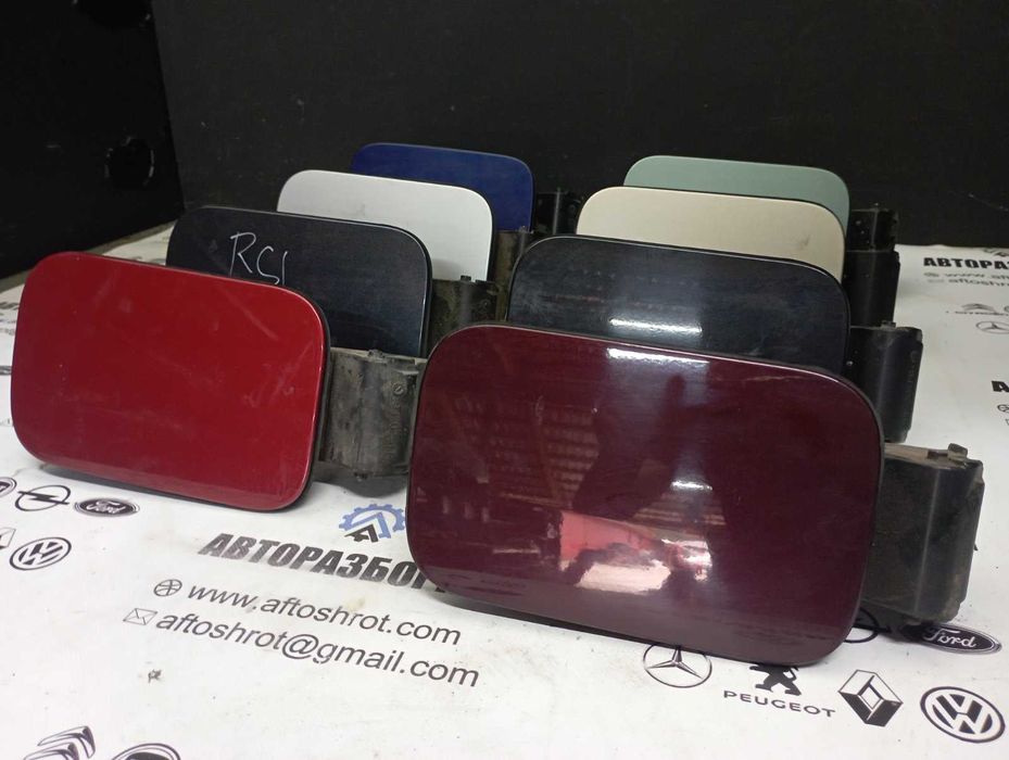 Лючок бака RENAULT SCENIC 2 (2003-2009) 8200139543
