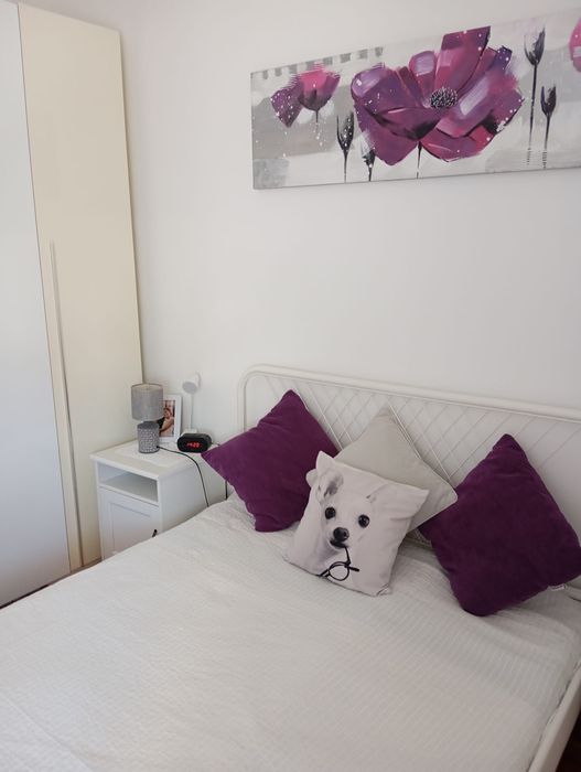 Quarto Mobilado para Senhora estudante