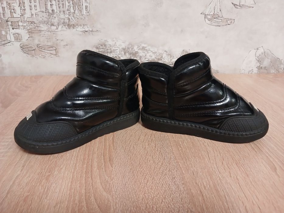 Угги для дівчинки