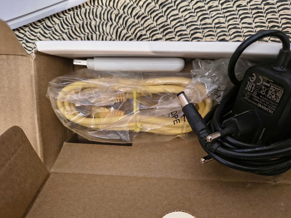 sprzedam router 4g lte b311