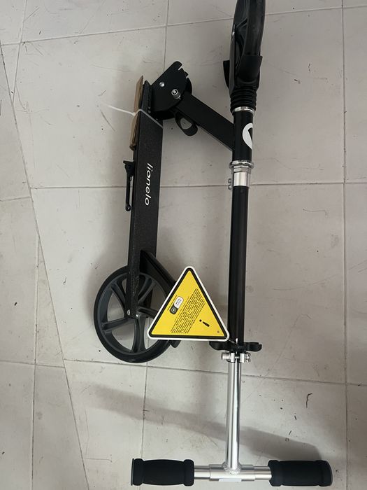 Trotinete nova na caixa