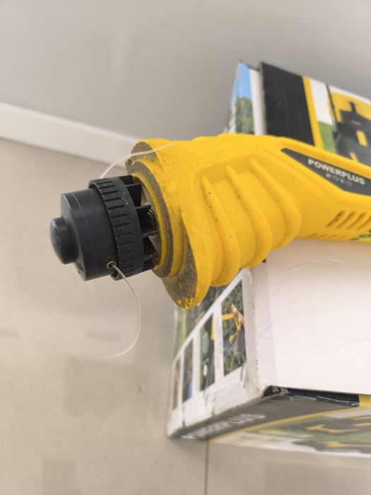 Máquina de cortar relva Powerplus 1300W + aparador | Fatura + garantia