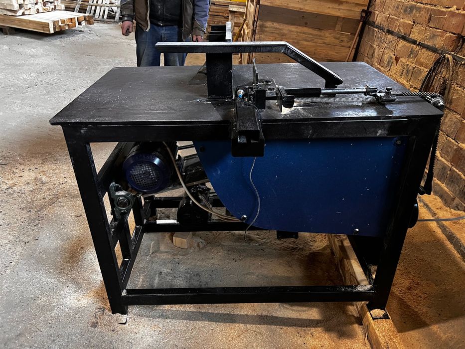 Торцовка кубиків для піддона і дров