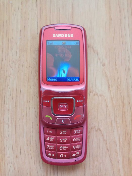 У гарному стані телефон Samsung SGH-С300 слайдер