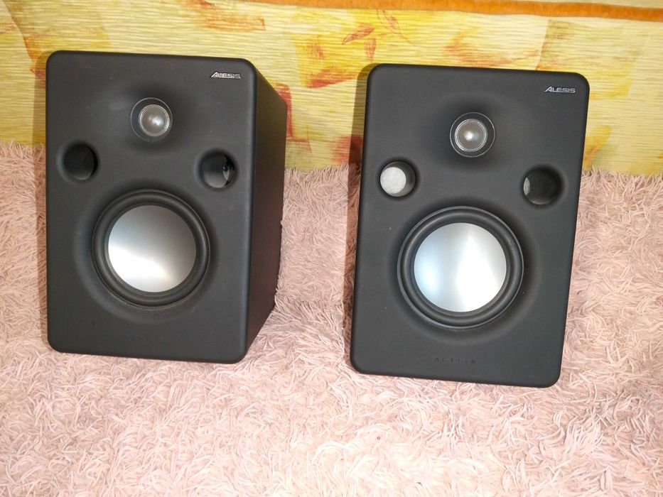 Студійні монітори  Alesis M1Active MK3 (ціна за пару)