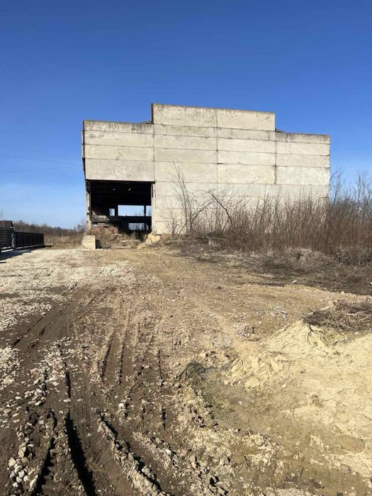 Продається незавершене будівництво разом з земельною  ділянкою Рудня