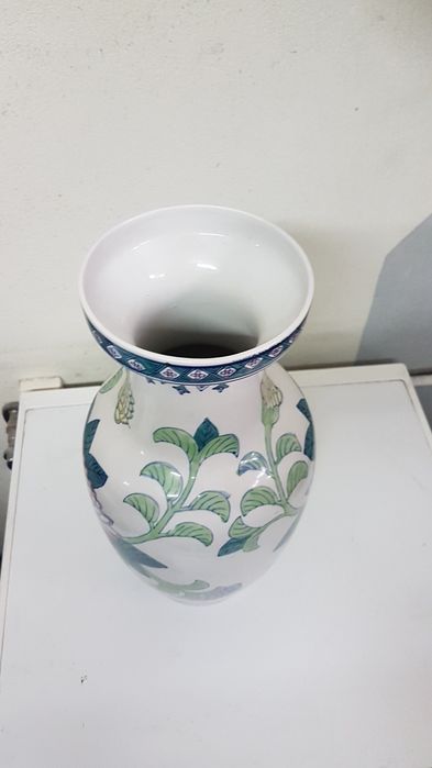 Pitcher in good condition423916984546764802