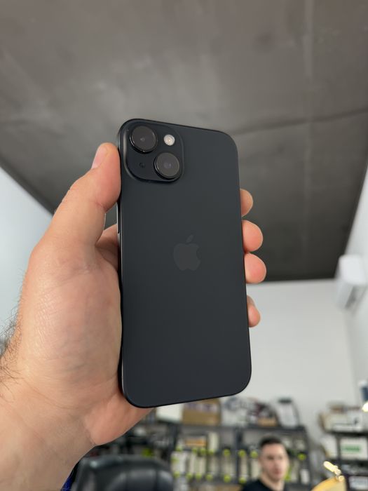 Apple iphone 15 128 gb айфон 15 чорний