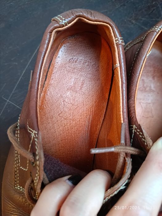 Saptos de PELE homem