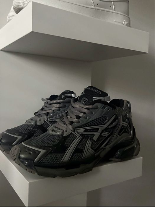 balenciaga runner