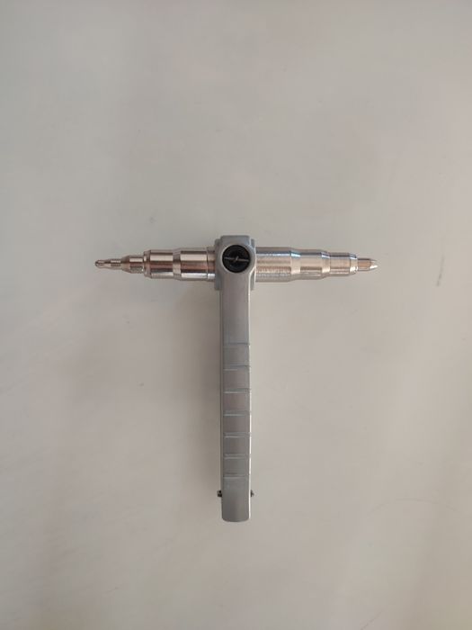 RĘCZNA ROZTŁACZARKA do rur miedzianych ekspander uniwersalny WK-622