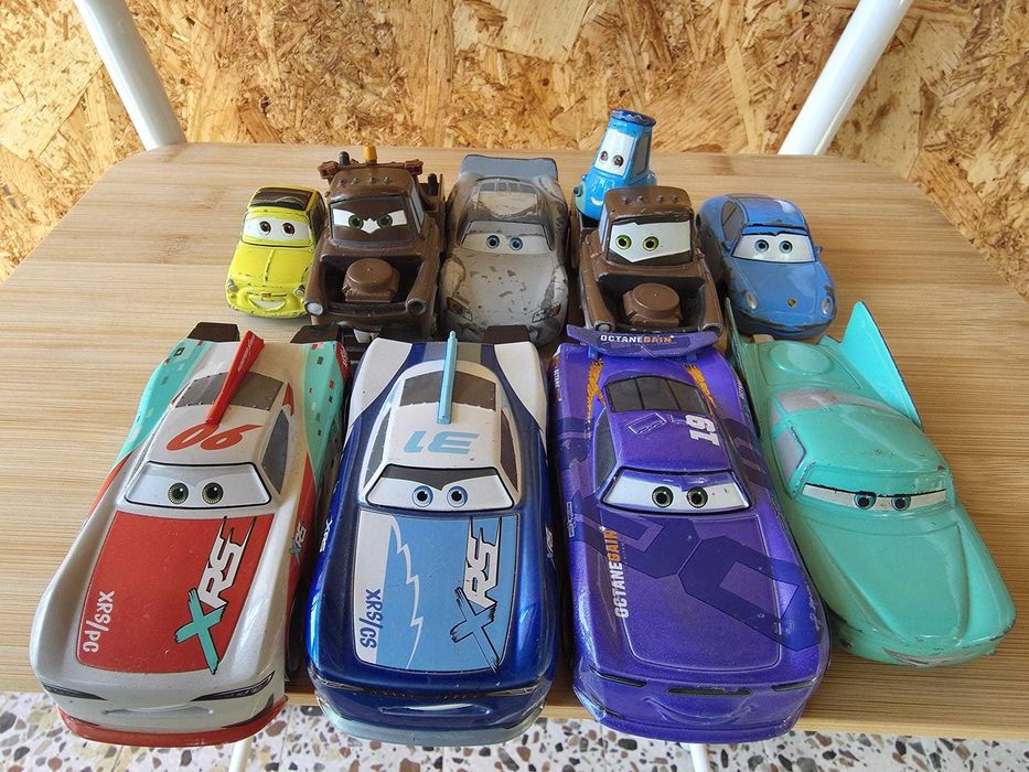 Lote de 10 carros Pixar CARS