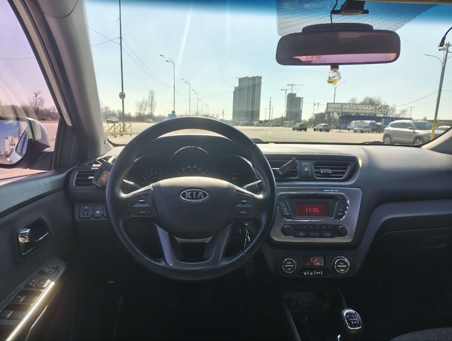 Kia Rio 2012 року