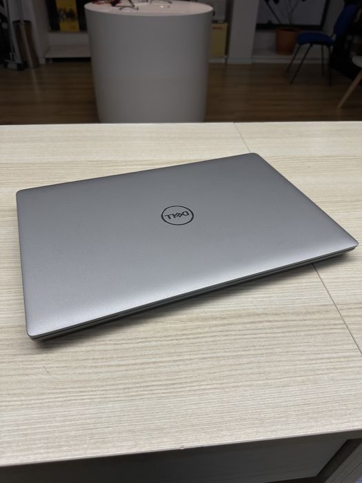 Dell Latitude 3550 - i7 (13ª Geração)