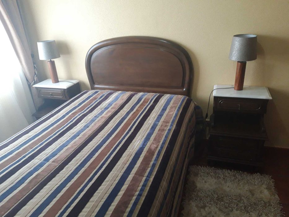 Mobilia de quarto de corpo e meio