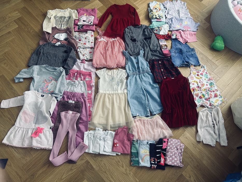 Zestaw ubranek dla dziewczynki w rozmiarze 98/104 cm Zara H&M Smyk