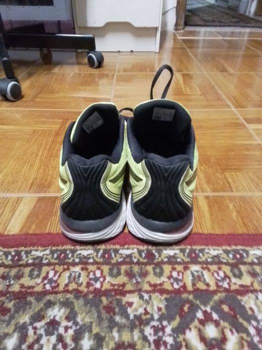 Tênis Asics tamanho 46