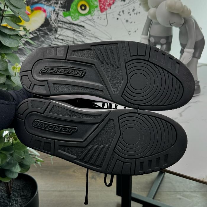 Кросівки Air Jordan Courtside 23 44 розмір E1064