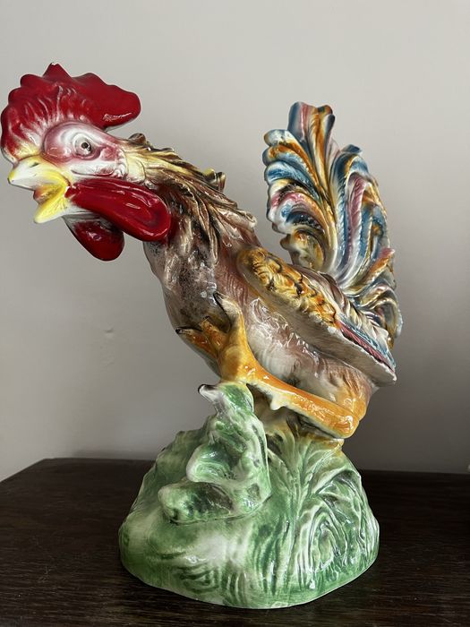 Kogut z porcelany z Mondowi  w Piemoncie