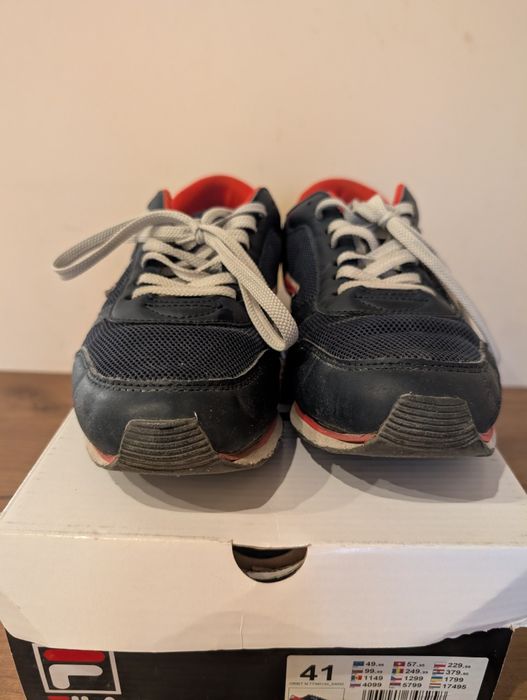 Adidasy marki Fila, r. 41