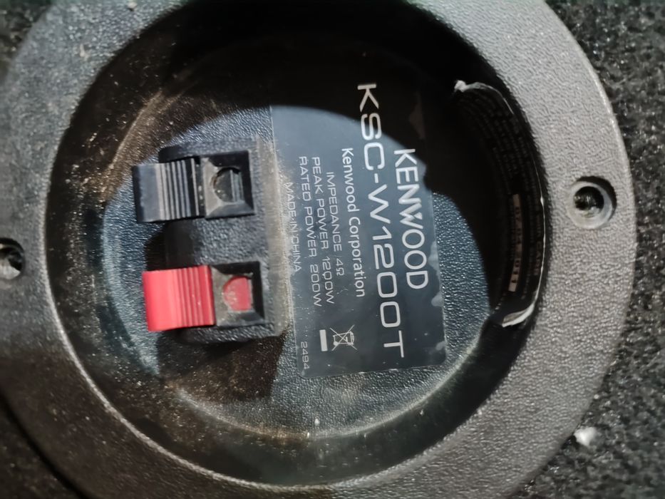 Продам саб  Kenwood12
