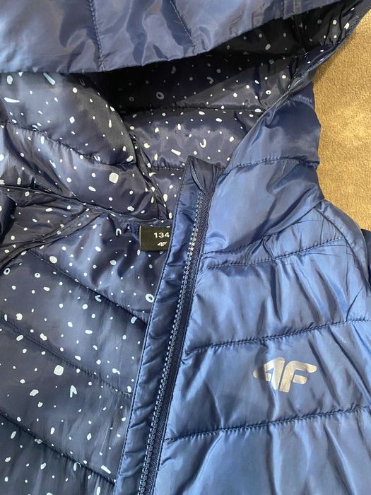 Kurtka 4F puchowa 134 zimowo jesienna dla dziewczynki płaszcz granatow