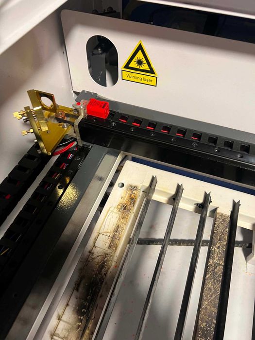 ploter laserowy CO2 60na40 80W ruida