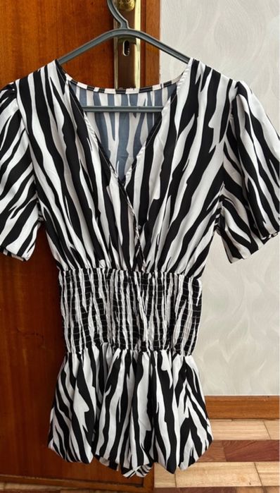 Macacao com padrao zebra