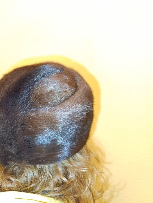 Норкова шапка жіноча