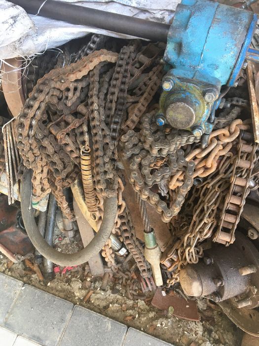 Продам запчастини до різних тракторів 80-90р.