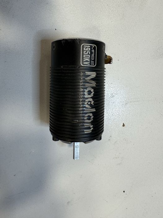 Silnik maclan 1950kv