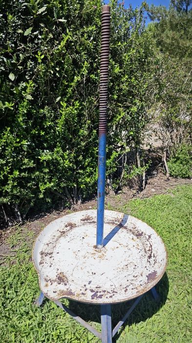 Prensa de uvas operacional