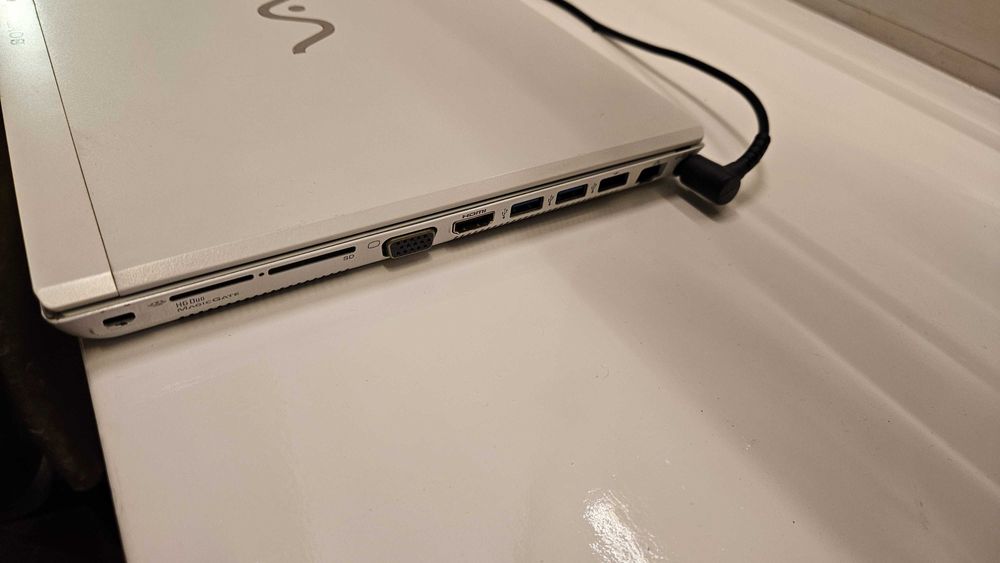 Laptop Sony Vaio SVS1312G3EW SSD 256GB WIN 10