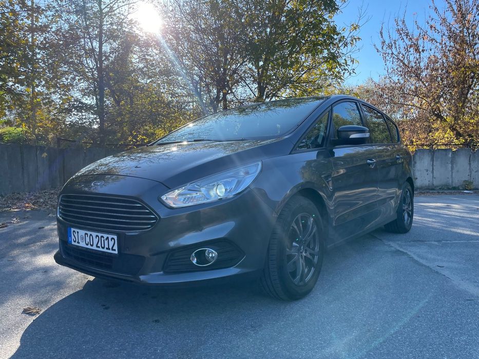 Ford S-Max