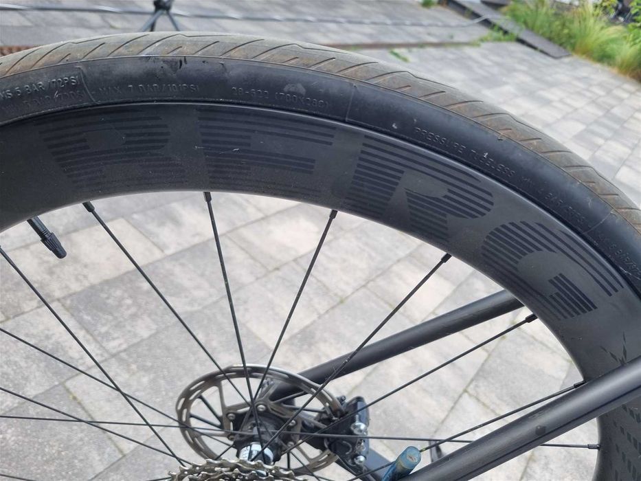 Focus Izalco Max Di2 r. XL