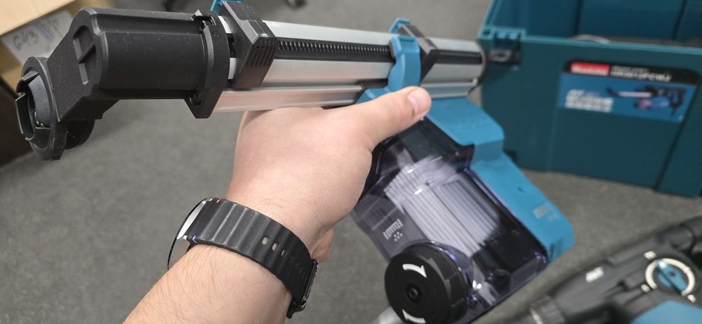 Makita młotowiertarka udarowa sds system odsysania zestaw walizka
