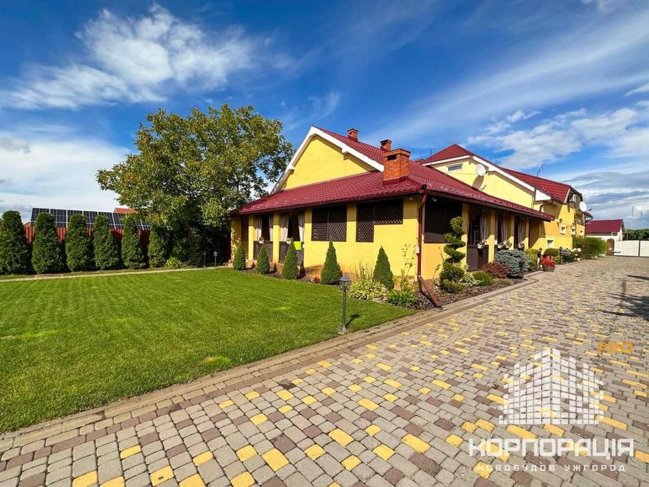 Продаж готового будинку, 280 м2,  28 соток, с.Галоч, 11 км до Ужгорода