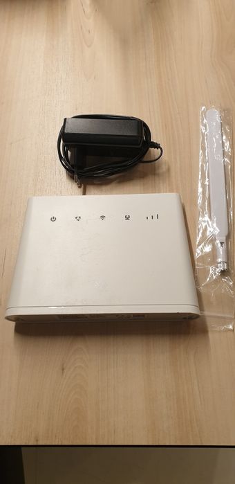 Ruter HUAWEI Model: B 311-221 na kartę SIM