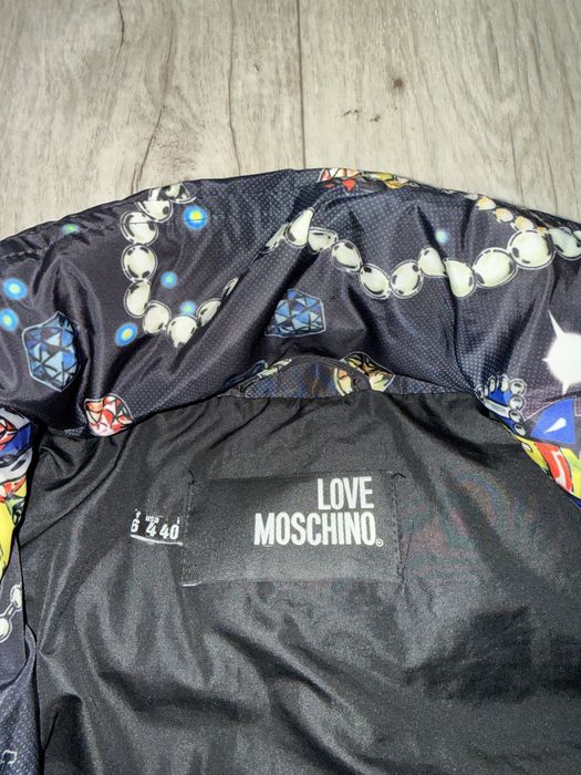 Пуховик з принтом Love Moschino розмір 38 М — zdjęcie 3